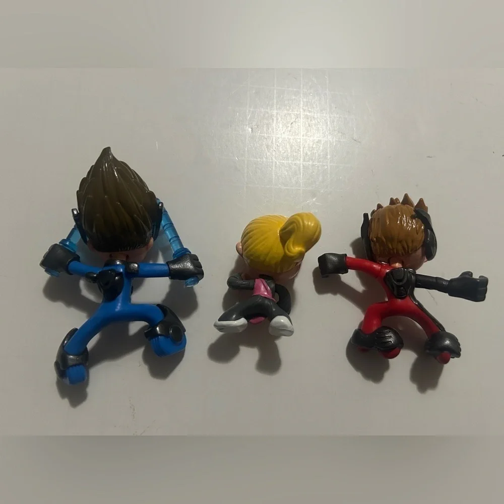 Ninja Kidz TV Series Action Figures Lot of 7 toys